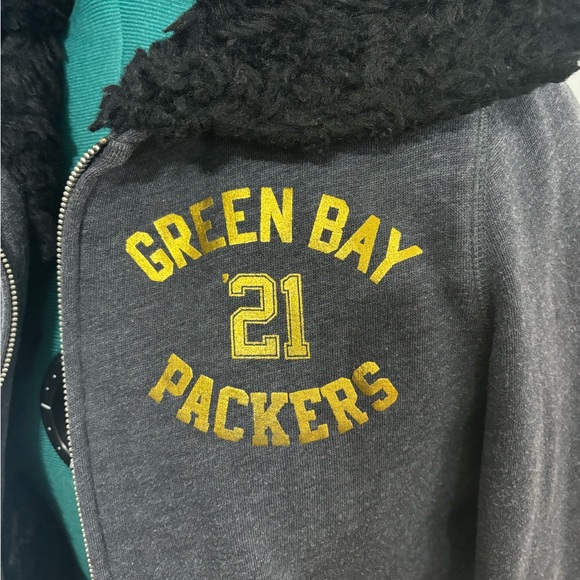PINK Victoria’s Secret Green Bay packers faux fur lined bling hoodie - Picture 3 of 15